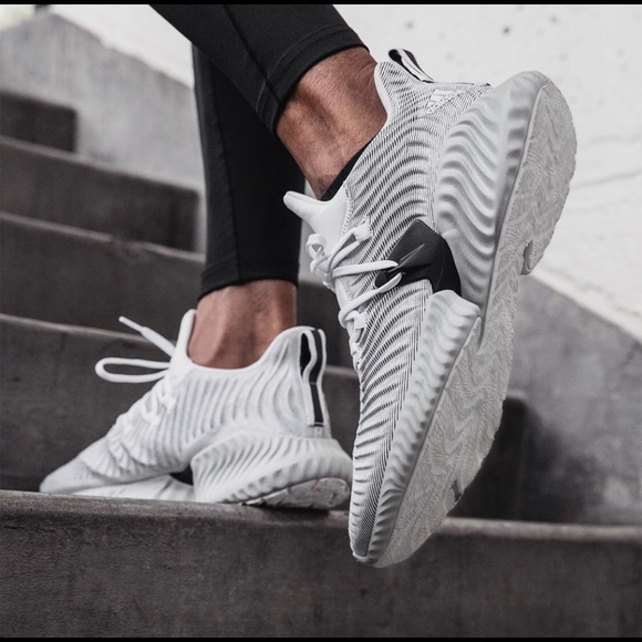 alphabounce instinct womens